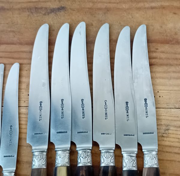 Lot de 12 couteaux anciens ( 6 + 6 ) n°11513