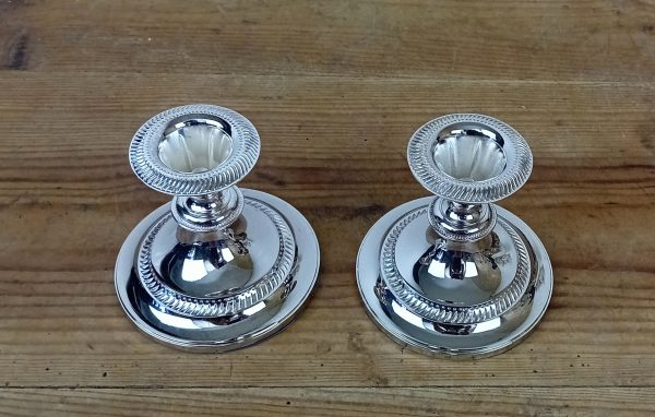 Paire de bougeoirs n°11516