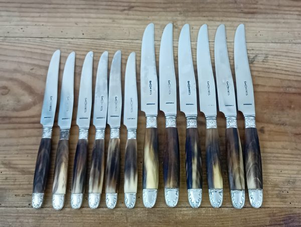 Lot de 12 couteaux anciens ( 6 + 6 ) n°11514