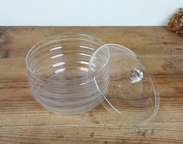 Boite a biscuit en cristal de Baccarat / Chevalier / n°11526