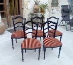 Lot de 5 anciennes chaises / Bois noirci / n°11568