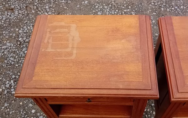 Paire de chevets en merisier n°11557