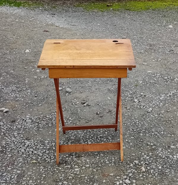 Ancien pupitre enfant pliant n°11563