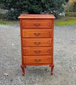 Chiffonnier / commode / Style Louis XV n°11555