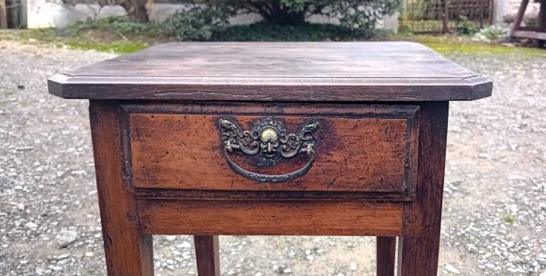 Ancienne table de nuit n°11574