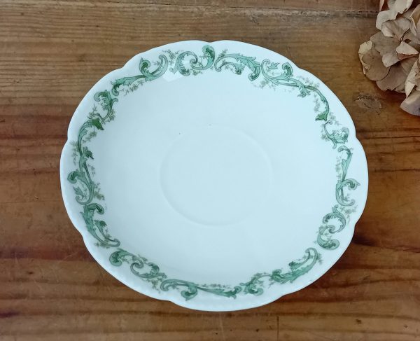 Ancienne tasse a thé en porcelaine n°11580