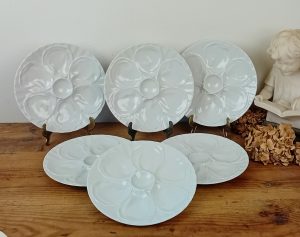 Lot de 6 anciennes assiettes a huitres Pillivuyt n°11585