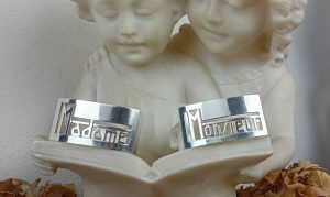 Paire de ronds de serviettes en métal argenté n°11696