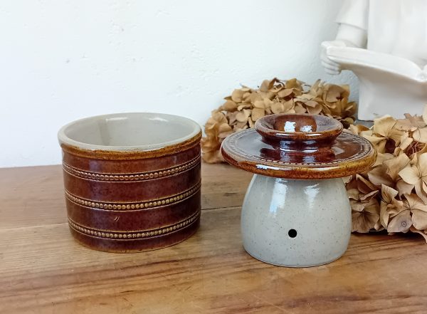 Beurrier a eau en grès du Berry n°11555