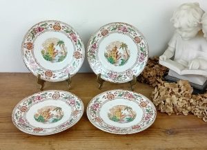 Lot de 4 anciennes assiettes Cyprus Sarreguemines n°11602