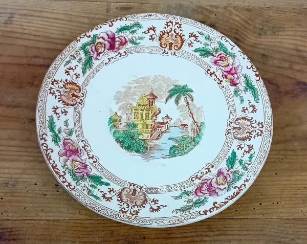 Lot de 4 anciennes assiettes Cyprus Sarreguemines n°11602