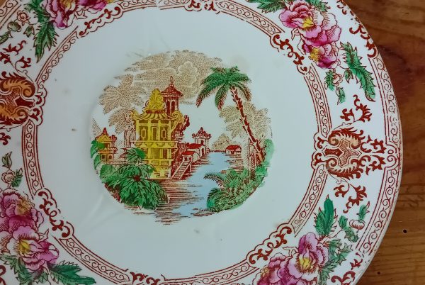 Lot de 4 anciennes assiettes Cyprus Sarreguemines n°11602