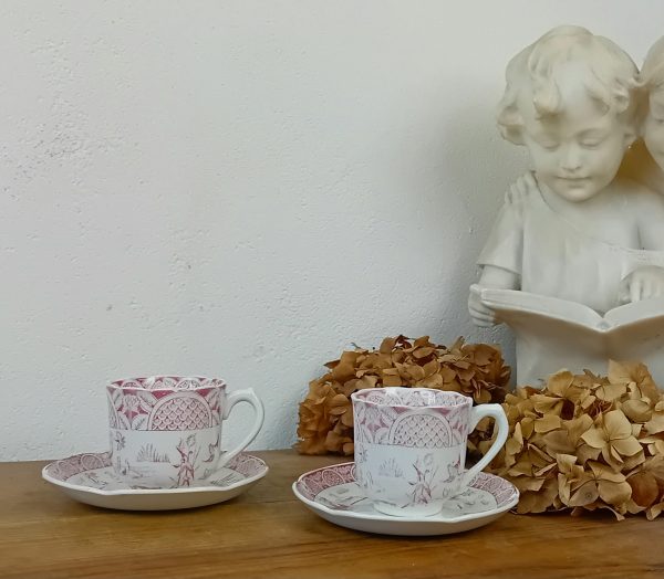 Lot de 2 anciennes tasses / Terre de fer / Gien / n°11615