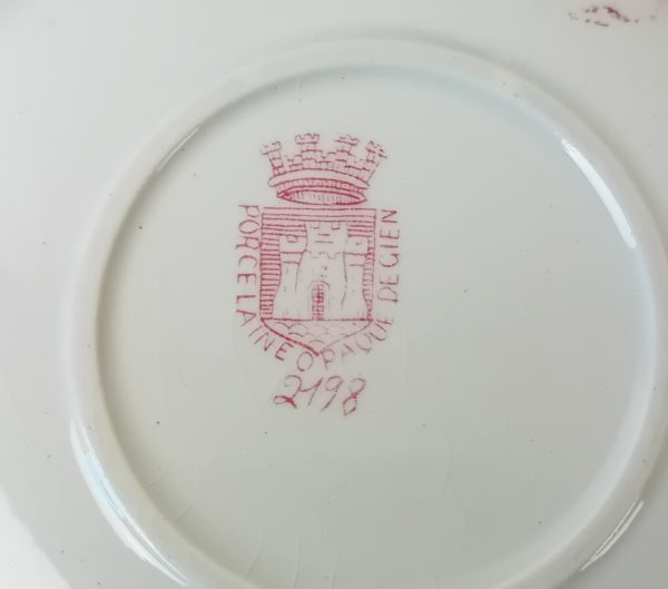 Lot de 2 anciennes tasses / Terre de fer / Gien / n°11615