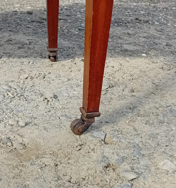 Ancienne coiffeuse / commode en acajou n°11572