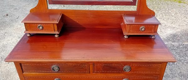 Ancienne coiffeuse / commode en acajou n°11572