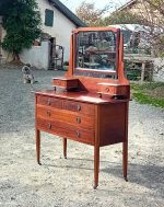 Ancienne coiffeuse / commode en acajou n°11572