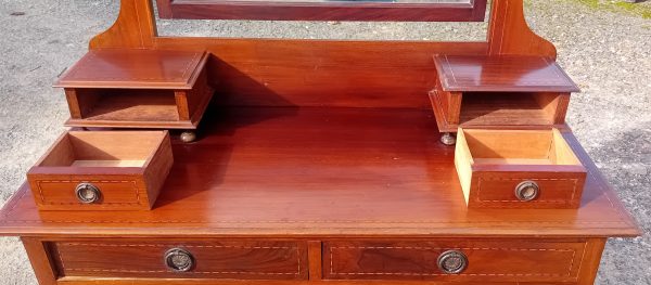 Ancienne coiffeuse / commode en acajou n°11572