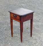 Ancienne table de nuit n°11574