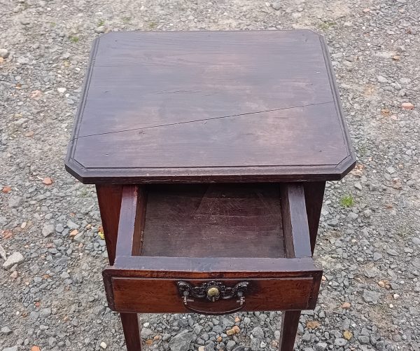Ancienne table de nuit n°11574