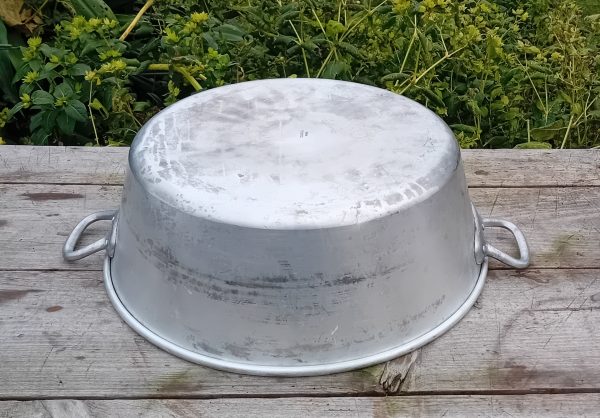 Grande bassine landaise en alu / Tournus / n°11619