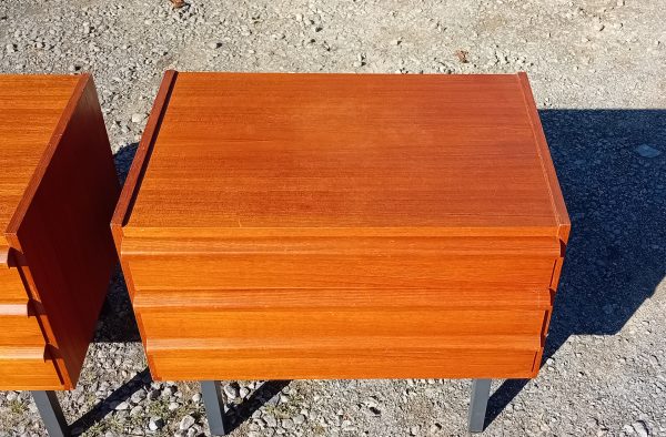Paire de tables de nuit vintages / Scandinave / n°11641