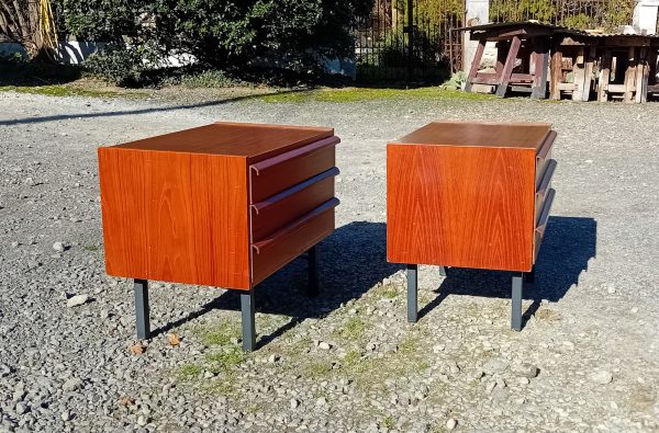 Paire de tables de nuit vintages / Scandinave / n°11641