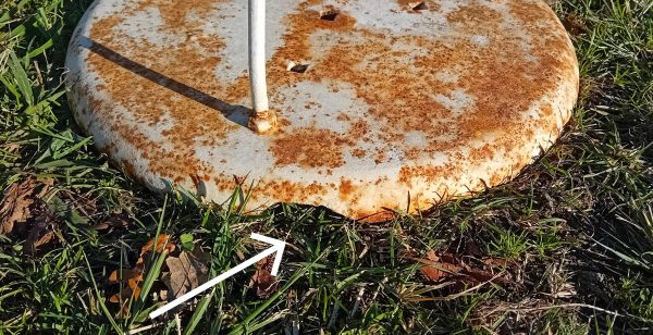 Ancien pied de parasol n°11649