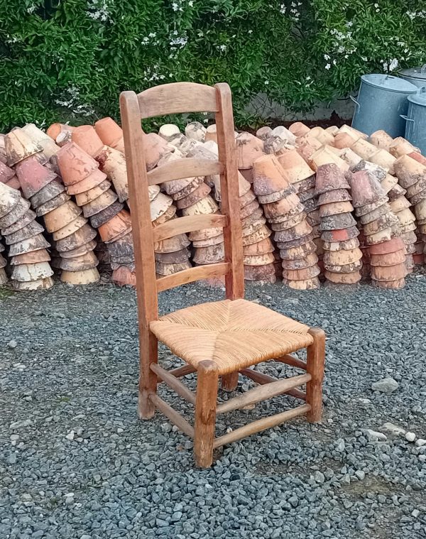Ancienne chaise basse n°11656
