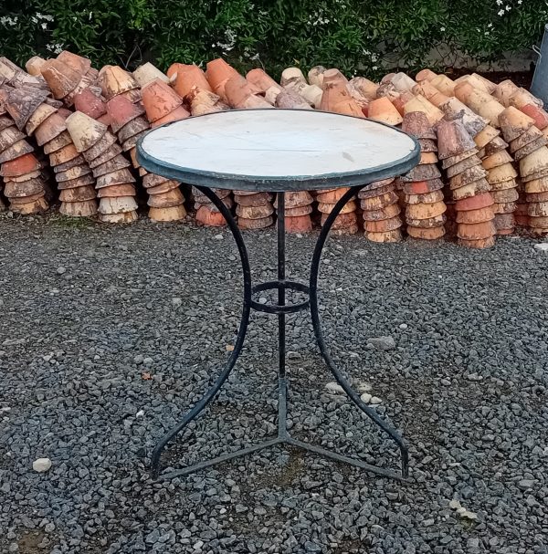Ancien pied de table en fer forgé n°11662