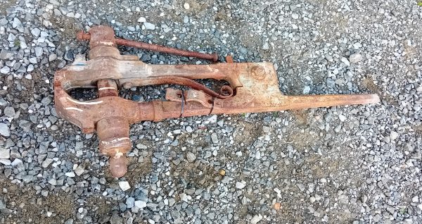 Ancien étau de forgeron n°11666