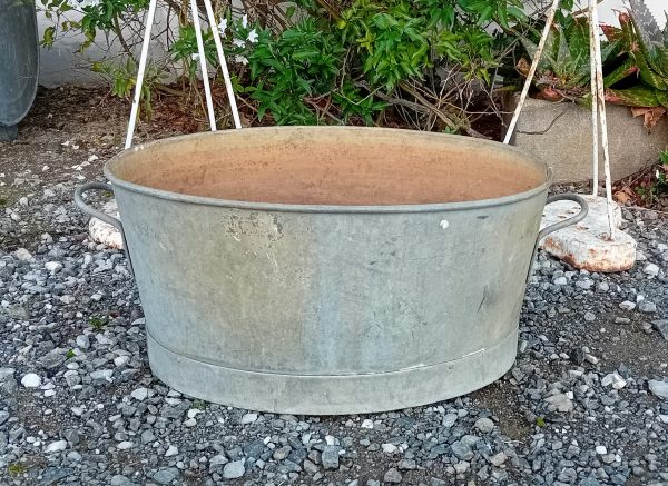 Ancienne bassine ovale en zinc n°11667