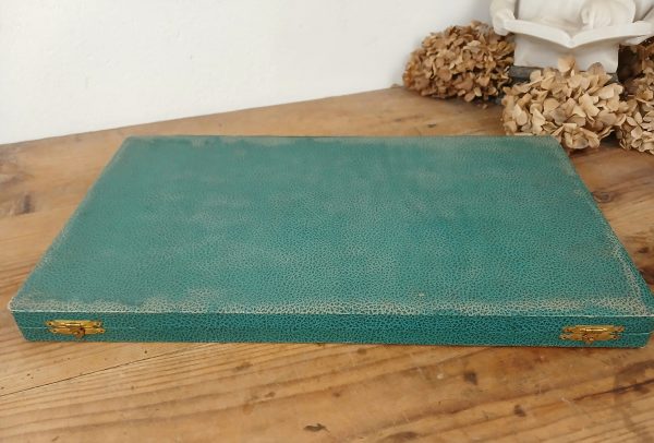 Plat a cake en porcelaine de Limoges n°11682