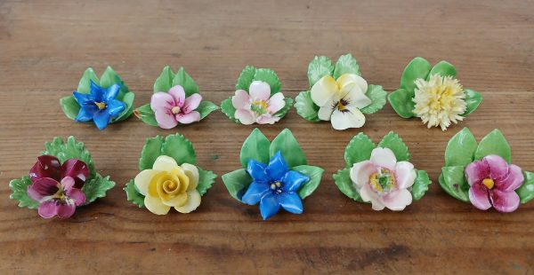 Lot de 10 porte-noms en porcelaine Royal Adderley n°11681