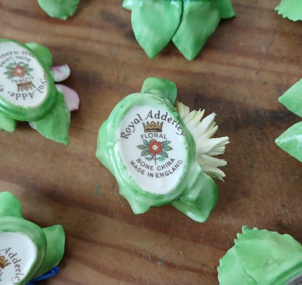 Lot de 10 porte-noms en porcelaine Royal Adderley n°11681