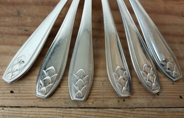 Coffret 12 cuillères a café Art déco en métal argenté n°11680