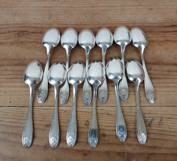 Coffret 12 cuillères a café Art déco en métal argenté n°11680