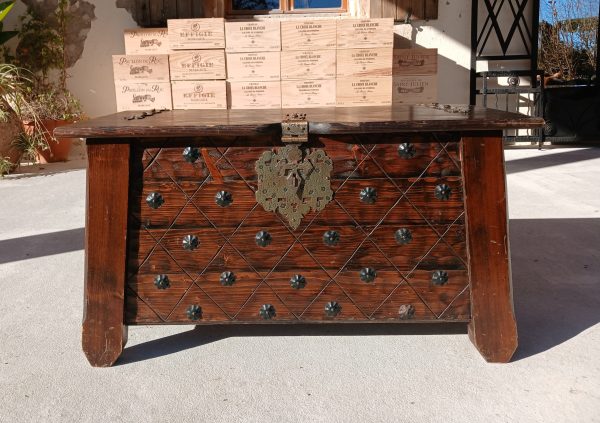 Coffre en bois n°11688