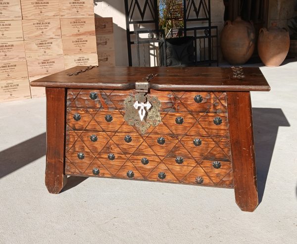 Coffre en bois n°11688