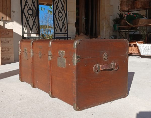 Ancienne grande malle de voyage n°11689 // Réservée a SV//