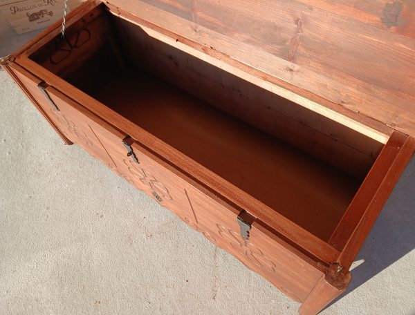 Coffre en bois décor floral n°11692