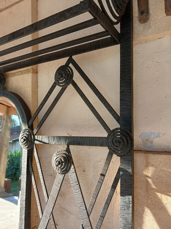 Ancien vestiaire en fer forgé / Art Déco / n°11693