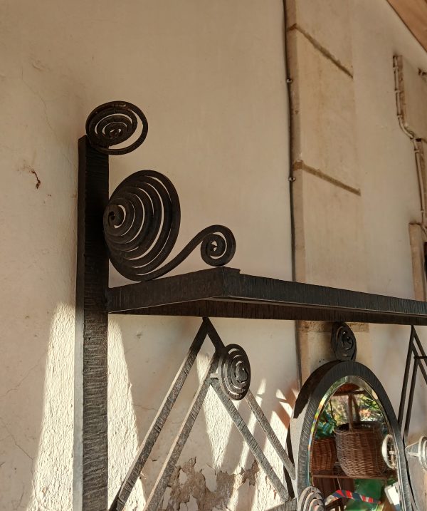 Ancien vestiaire en fer forgé / Art Déco / n°11693