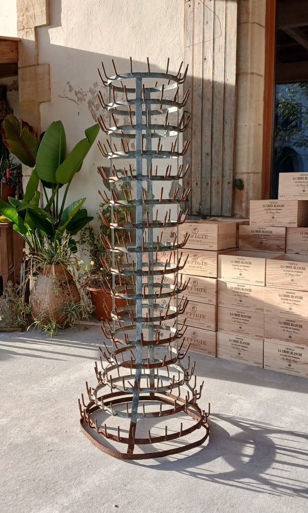 Ancien grand égouttoir / Hérisson / n°11718