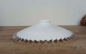 Abat jour en opaline / Lustre / Vintage / n°11735