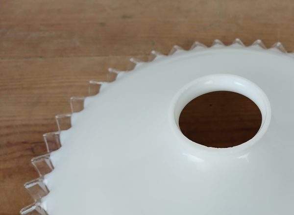 Abat jour en opaline / Lustre / Vintage / n°11735