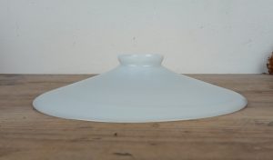 Abat jour en opaline / Lustre / Vintage / n°11737