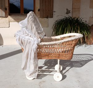 Ancien landau a rénover ou pour déco n°11930