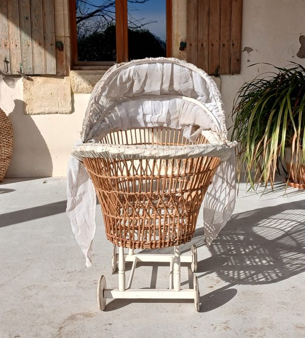 Ancien landau a rénover ou pour déco n°11930