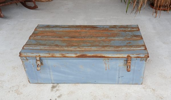 Caisse en en métal /cantine en fer / n°11958